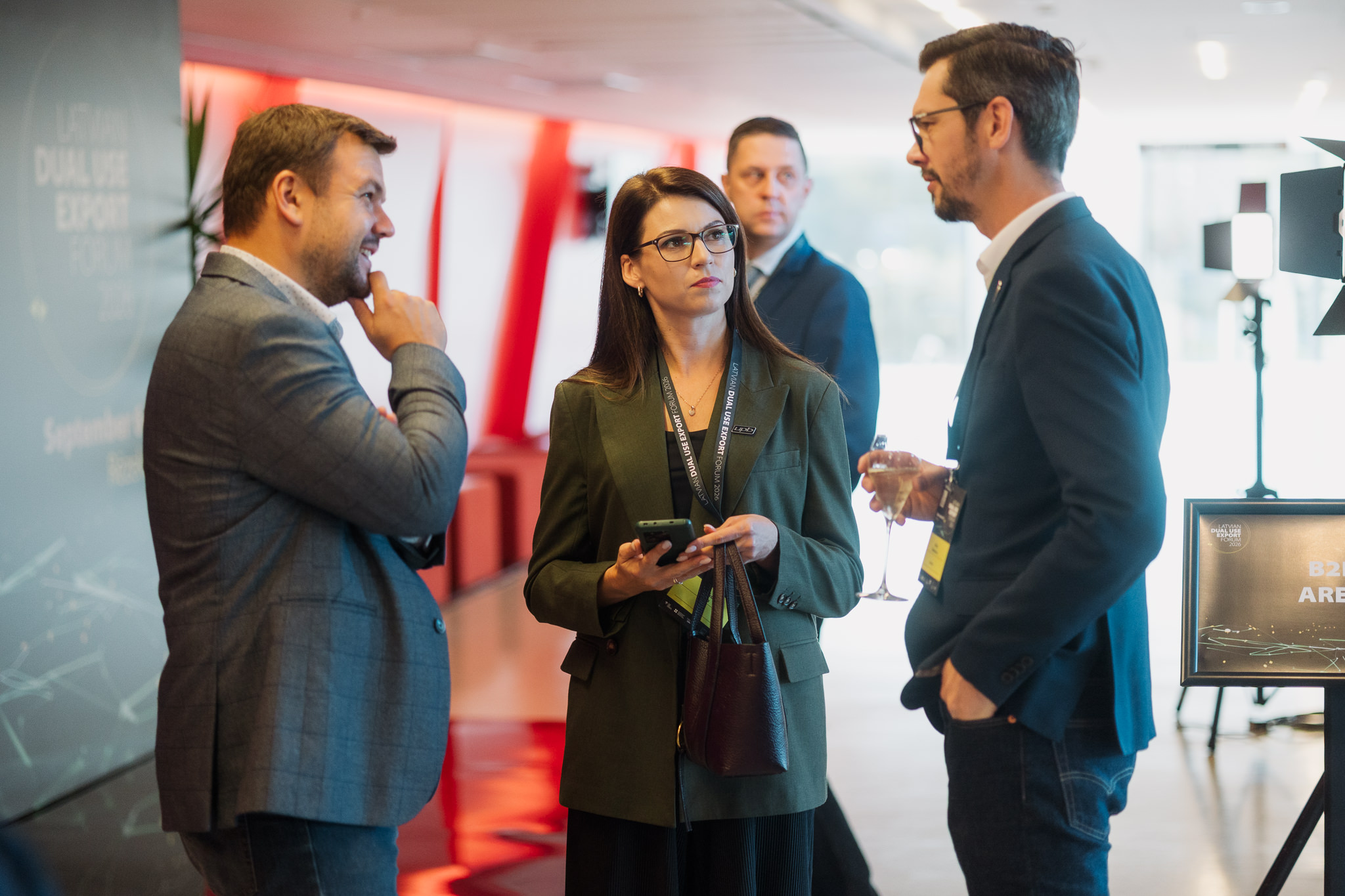 LATVIAN DUAL USE EXPORT FORUM — pasākuma noformējums, Šarmants
