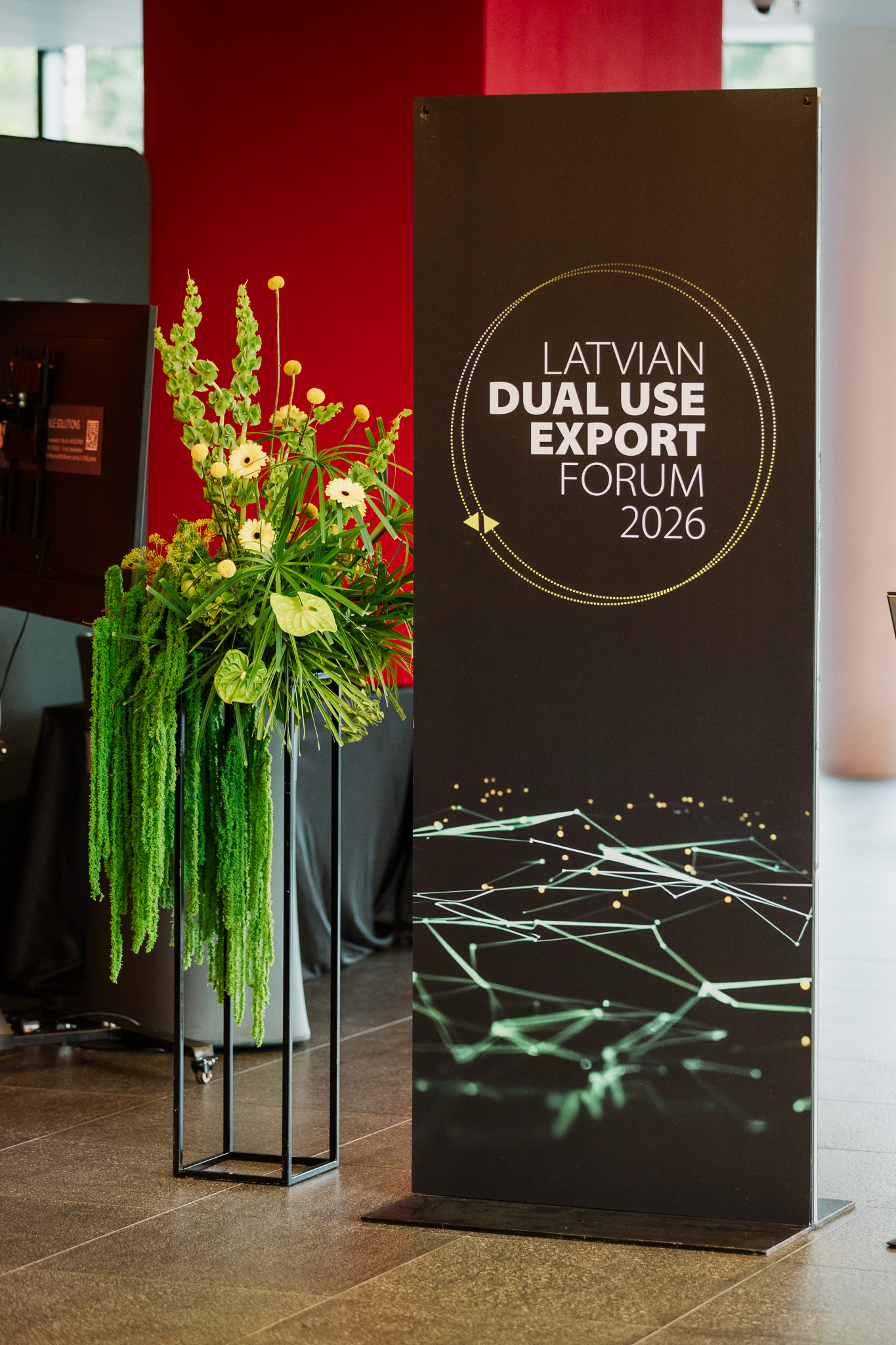 LATVIAN DUAL USE EXPORT FORUM — pasākuma noformējums, Šarmants