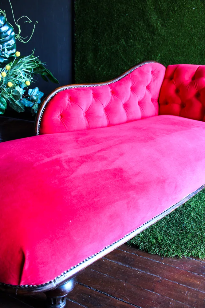 Sofa ME07 — noma Liepājā