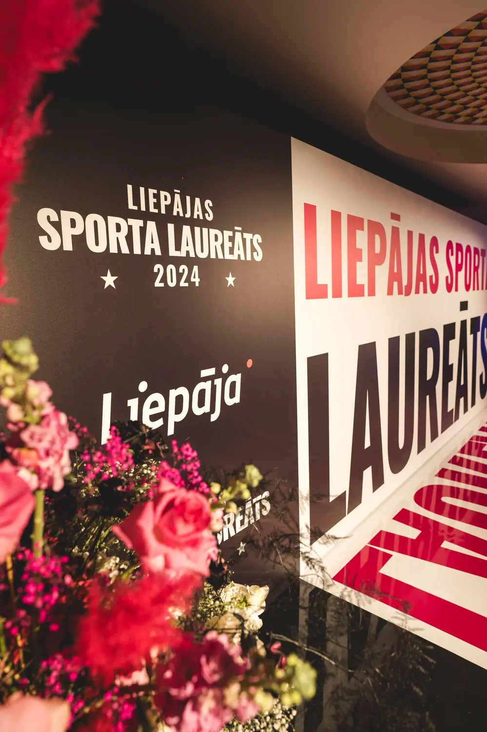 Sporta laureāts 2024 — pasākuma noformējums, Šarmants